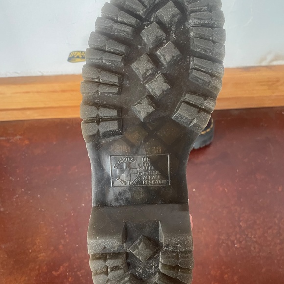 Dr Martens 2976 Burgundy Leather Quad Platform Chelsea Boots - Picture 6 of 7